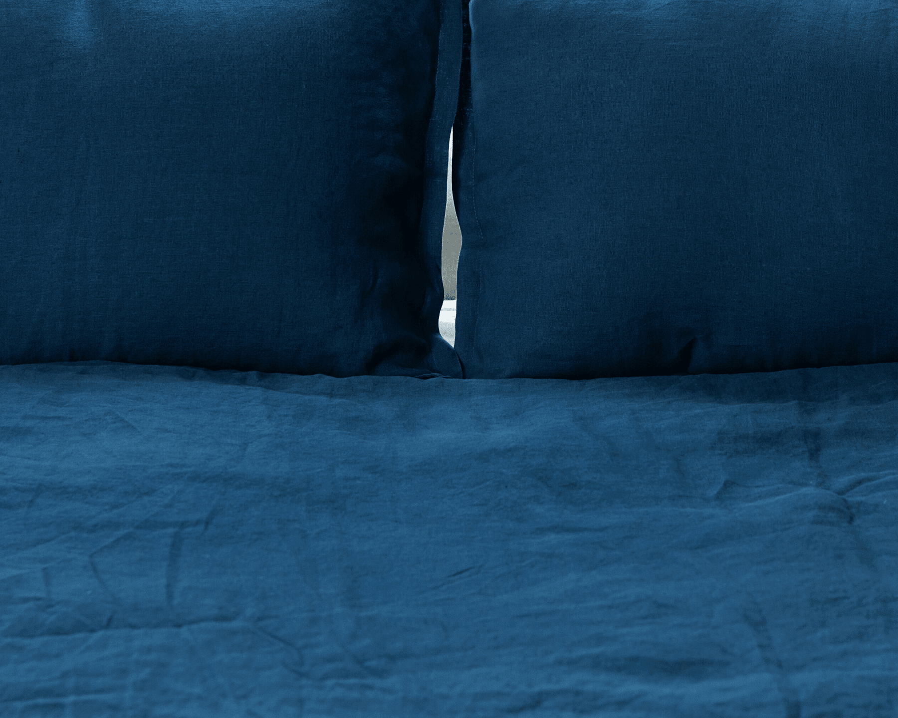 Navy blue organic European linen duvet cover set with two matching pillowcases - Blå (blue)