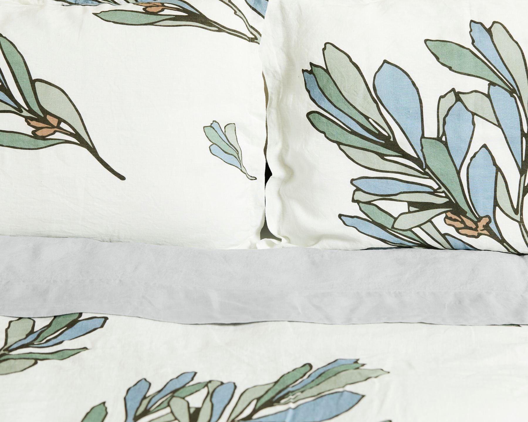 Organic linen top sheet from premium European flax. Silver color.
