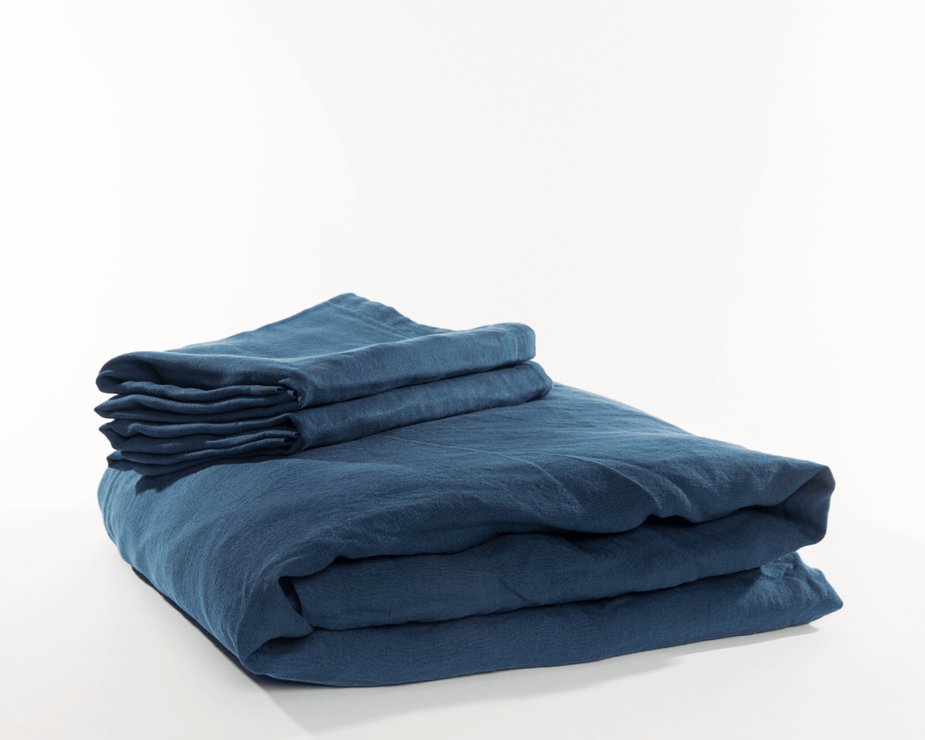 Navy blue organic European linen duvet cover set with two matching pillowcases - Blå (blue)