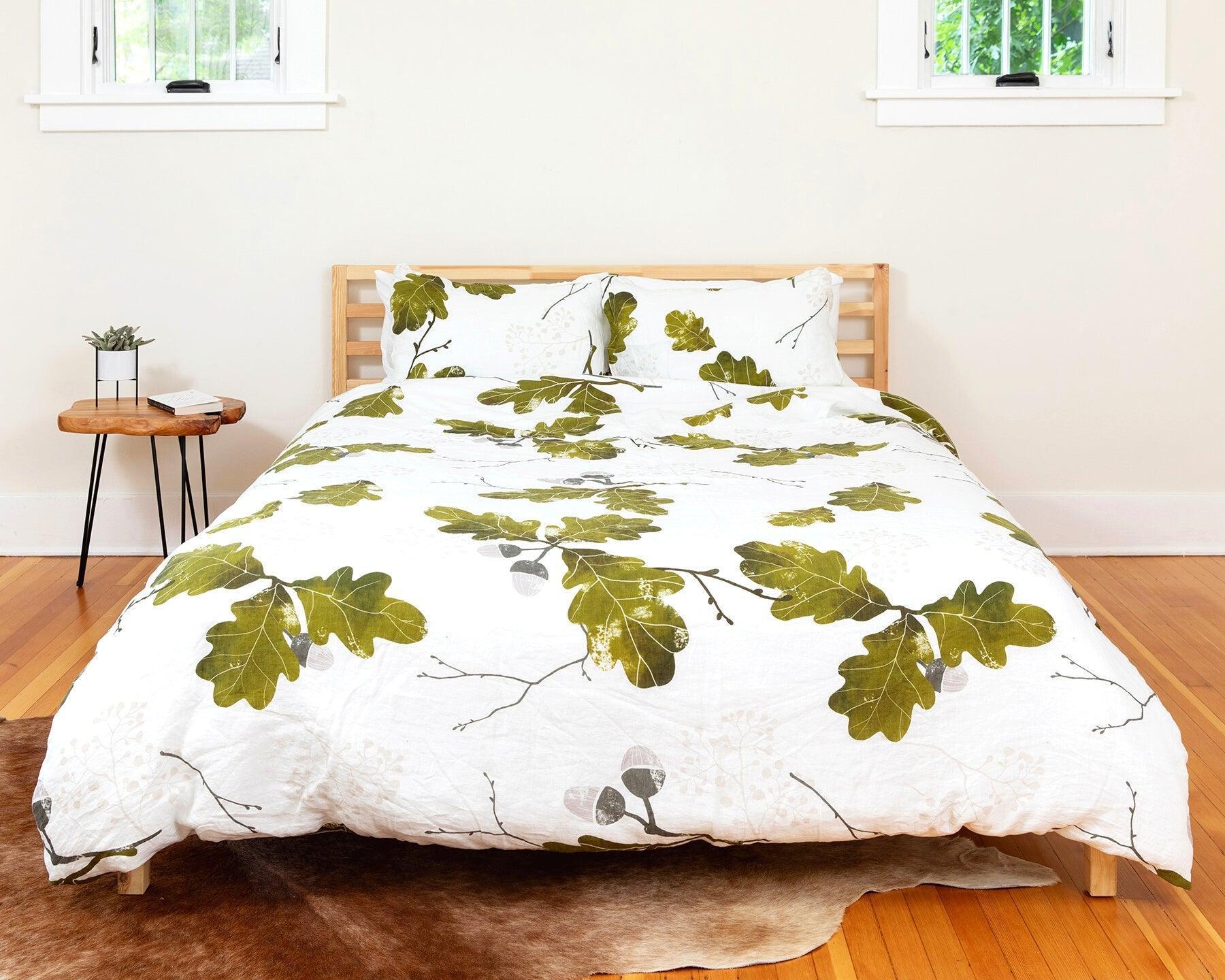 Organic european linen duvet cover set with Scandinavian acorn and oak leaves design - Twin / Standard, Full/Queen / Standard, King/Cal-King / Standard, King/Cal-King / King